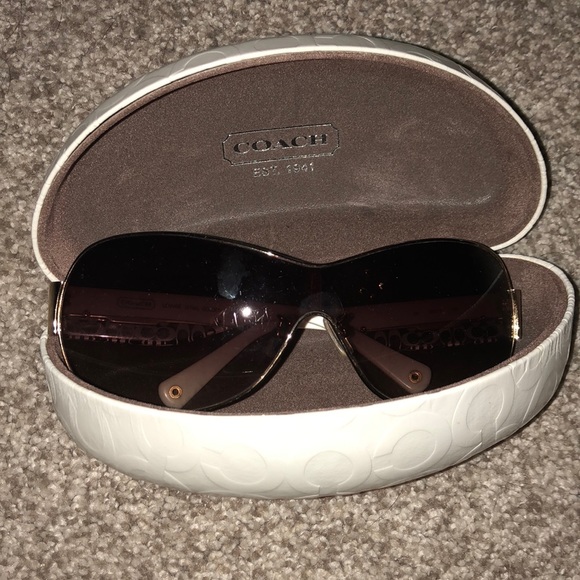 Coach Accessories - Coach Leanne Sunglasses S566
